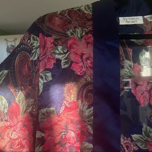 Vintage Gold Label Victoria Secret Floral Robe! Moving Sale